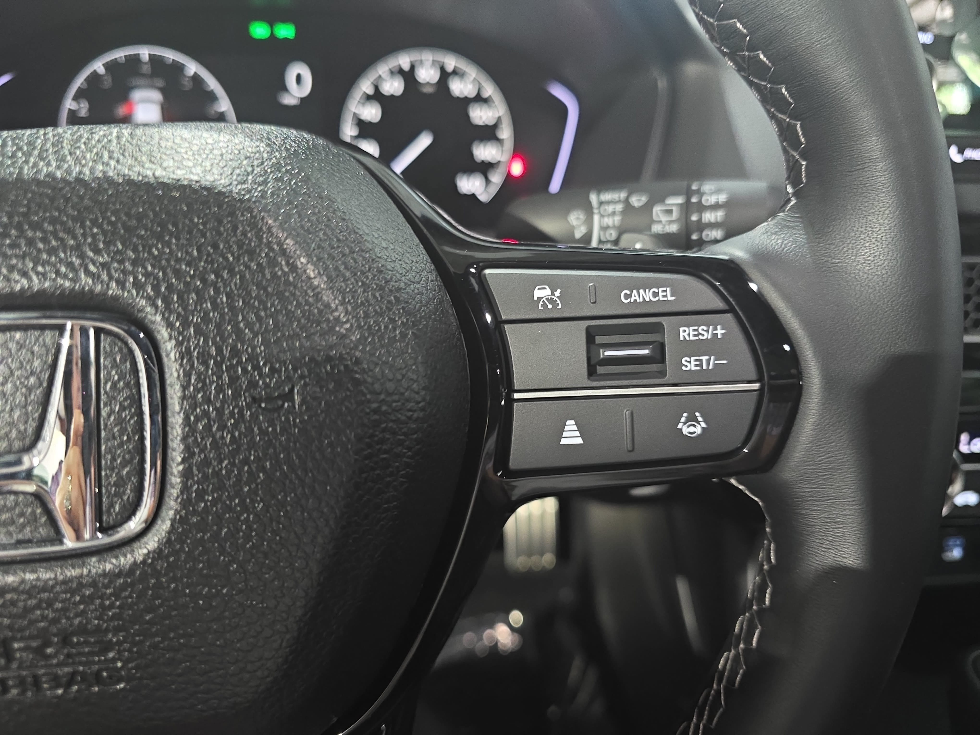 Used 2025 Honda Civic Sport image 15