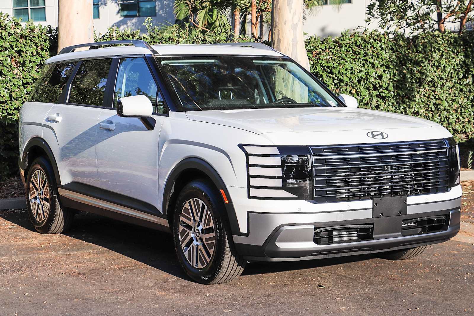 New 2027 Hyundai Palisade SEL FWD image 3
