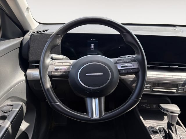Used 2025 Hyundai Kona SEL AWD/4WD image 12