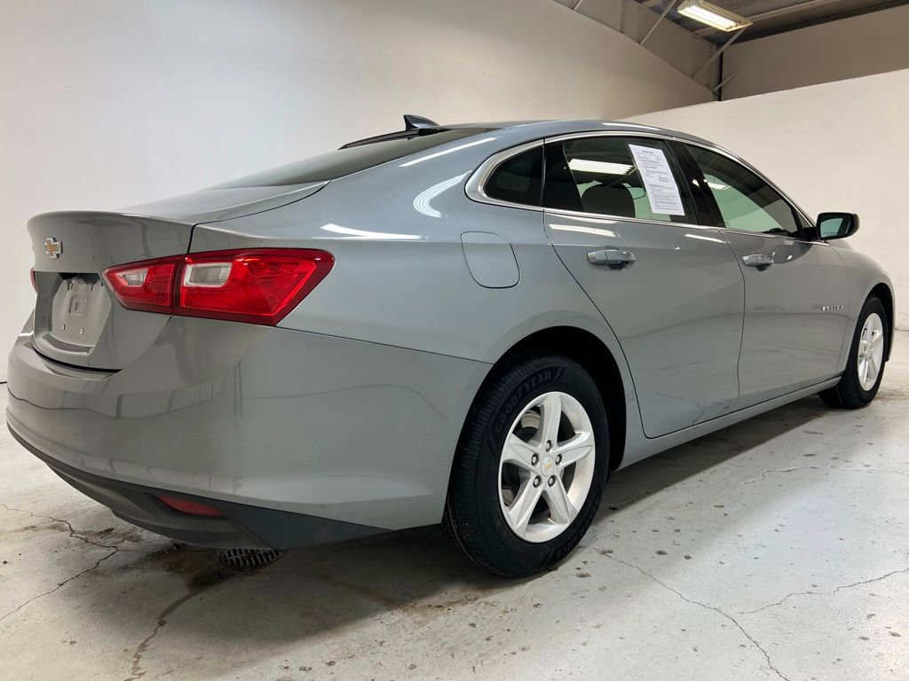 Used 2025 Chevrolet Malibu LS image 9