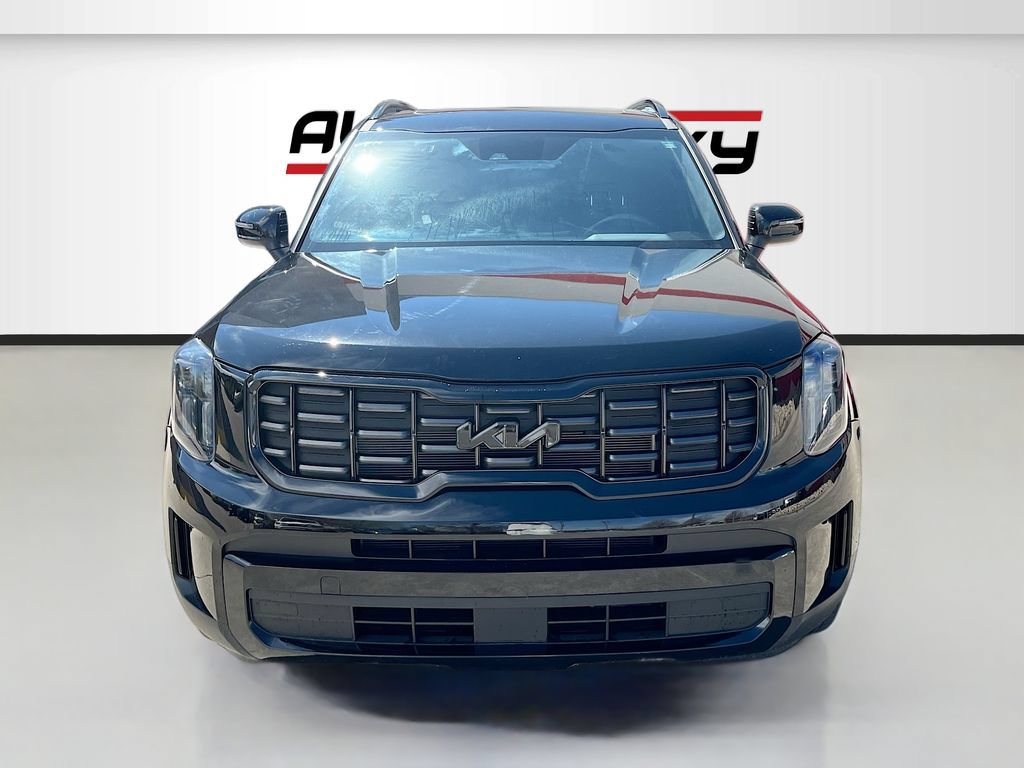 Used 2025 Kia Telluride EX X-Line AWD/4WD image 2