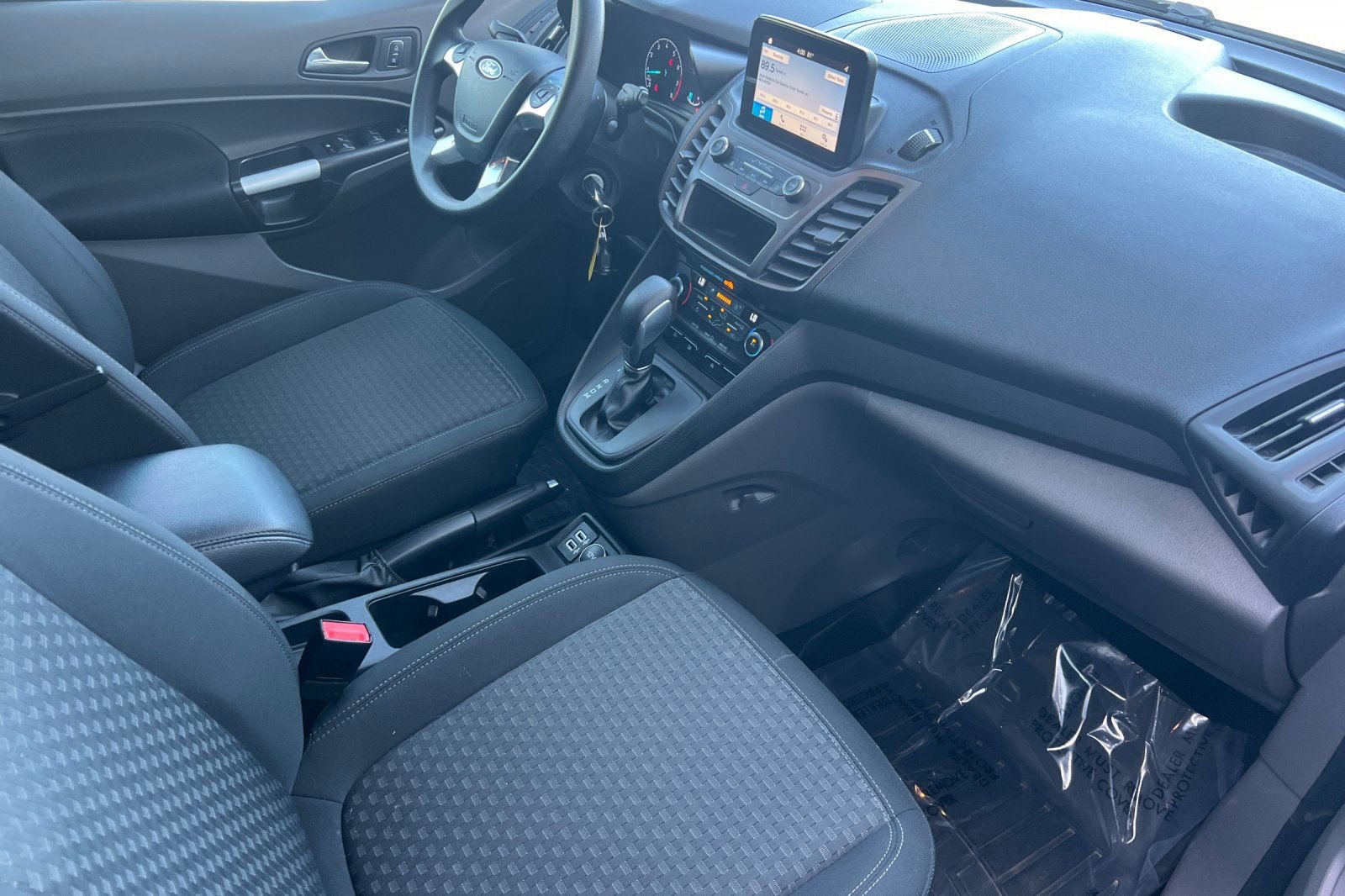 Used 2020 Ford Transit Connect XLT FWD image 17
