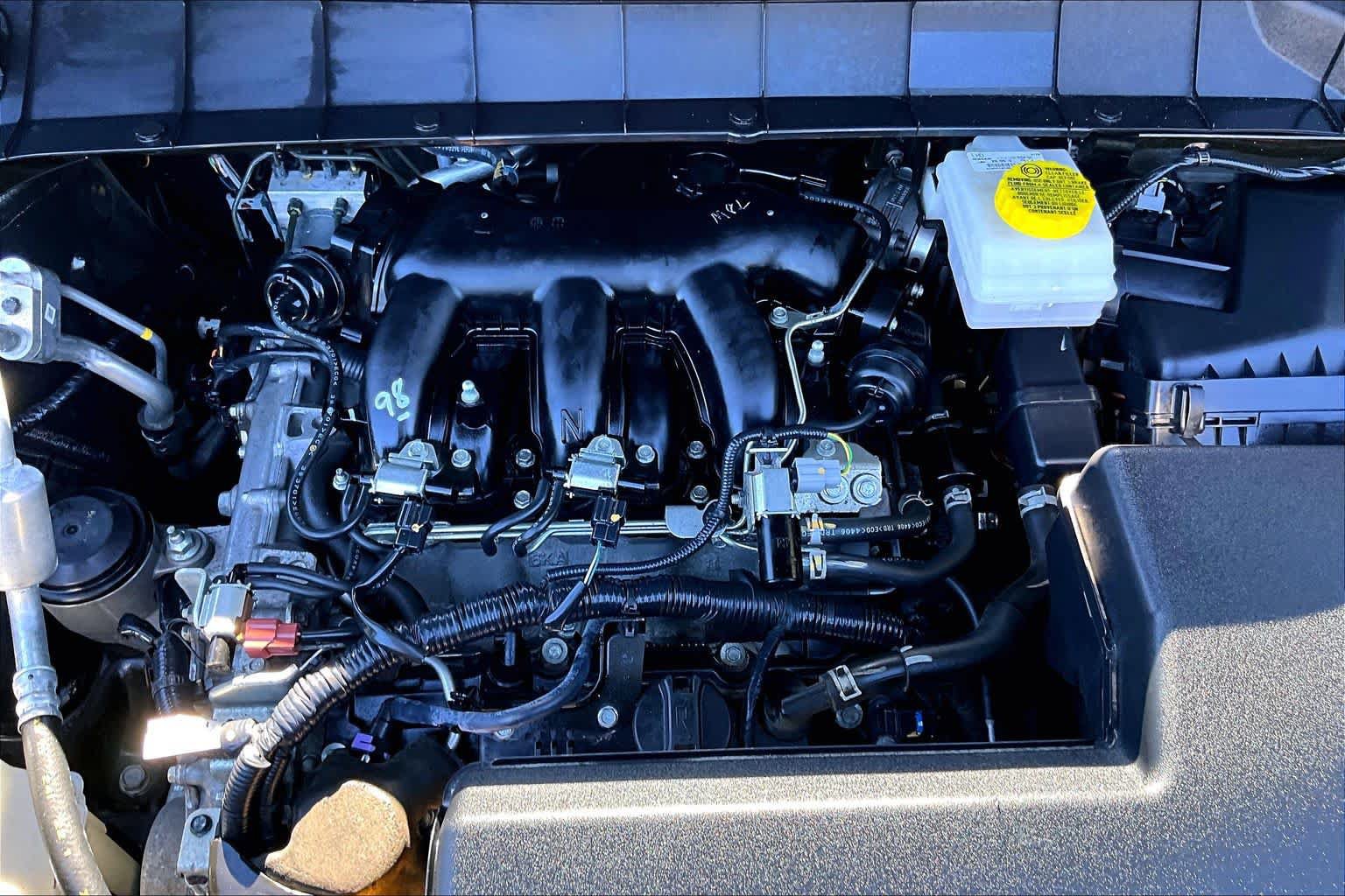 Used 2025 Nissan Pathfinder SL AWD/4WD image 33
