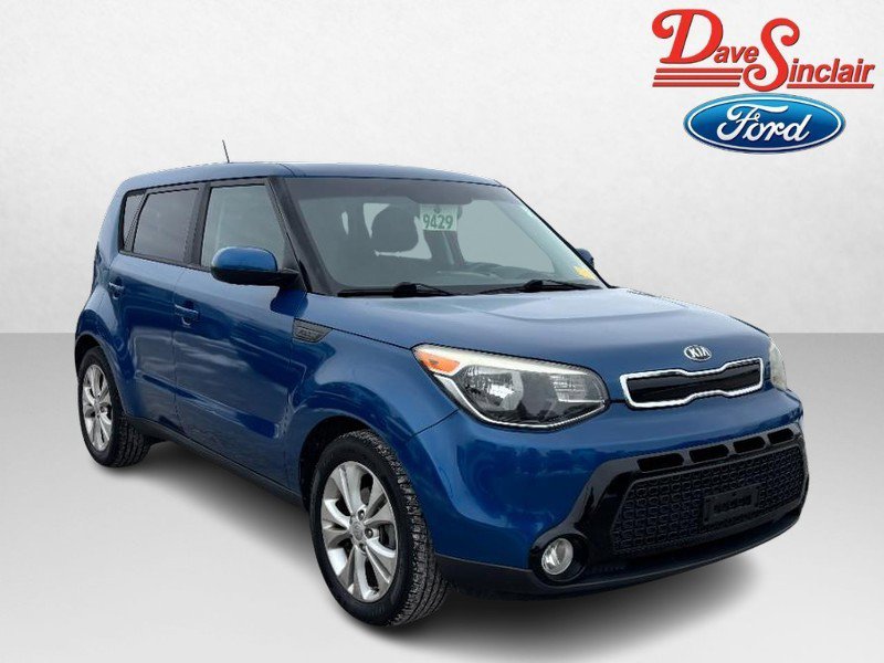 Used 2016 Kia Soul + image 4