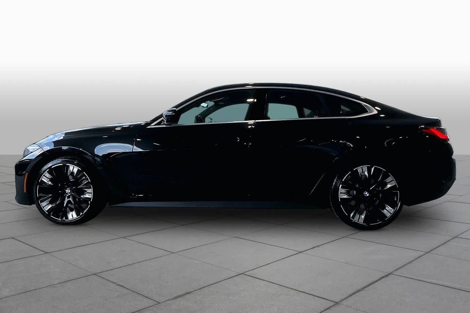 Used 2025 BMW 430i w/ Premium Package RWD image 32