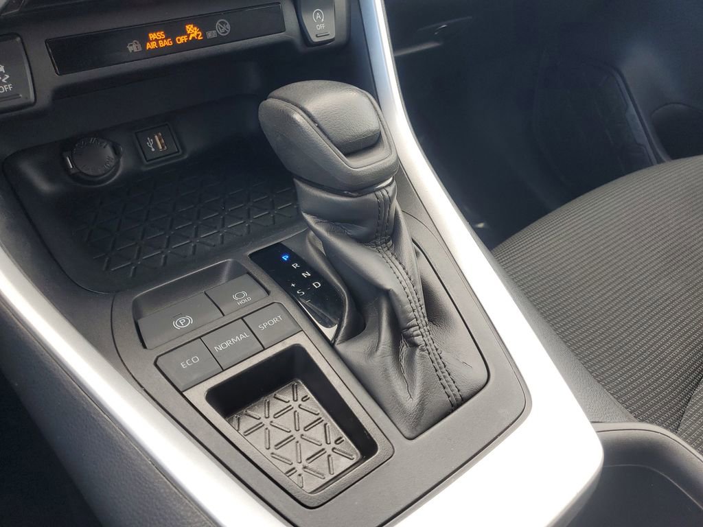 Certified 2024 Toyota RAV4 LE image 28