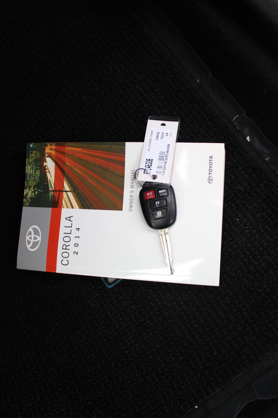 Used 2014 Toyota Corolla LE image 25