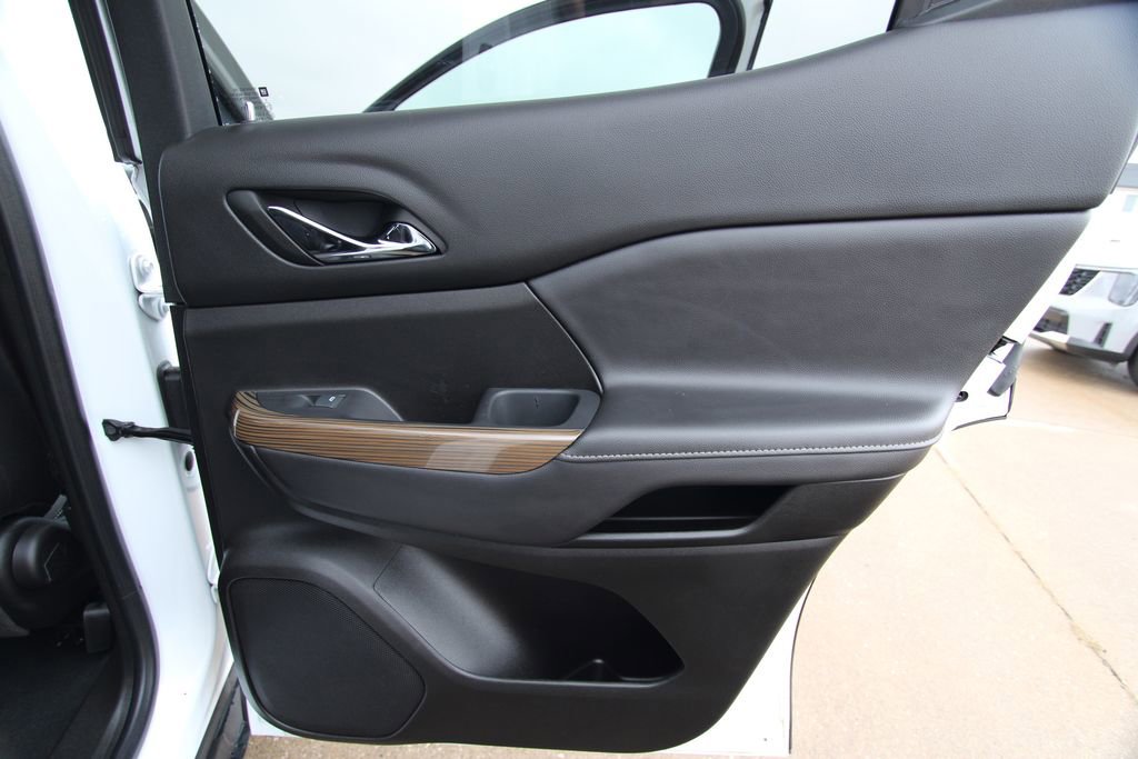 Used 2023 GMC Acadia SLE w/ Driver Convenience Package image 43