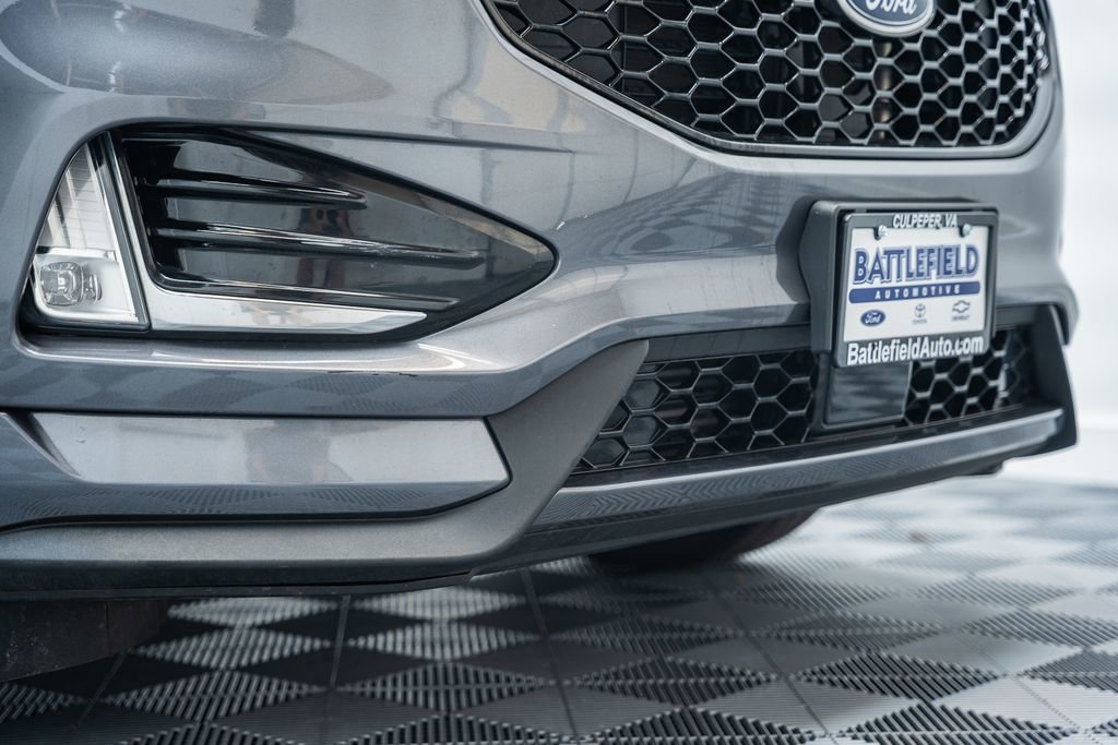 Used 2022 Ford Edge ST-Line image 12