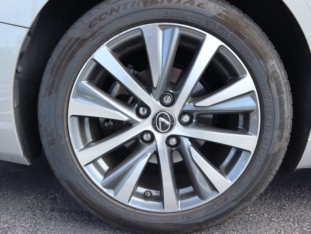 Used 2019 Lexus ES 300h w/ Premium Package FWD image 17
