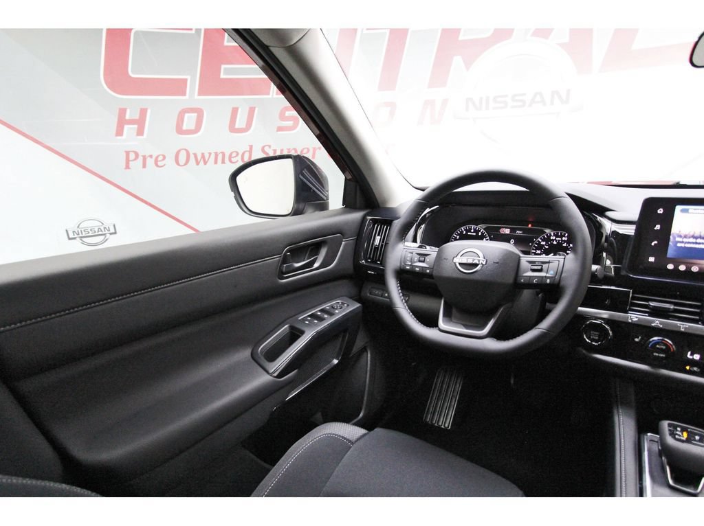 New 2026 Nissan Pathfinder SV FWD image 6