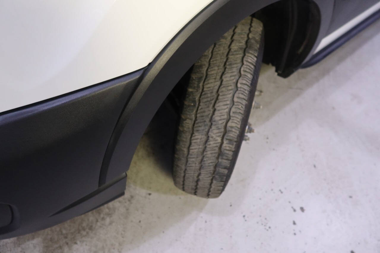 Used 2023 Ford Transit 350 148 High Roof Extended DRW RWD image 10