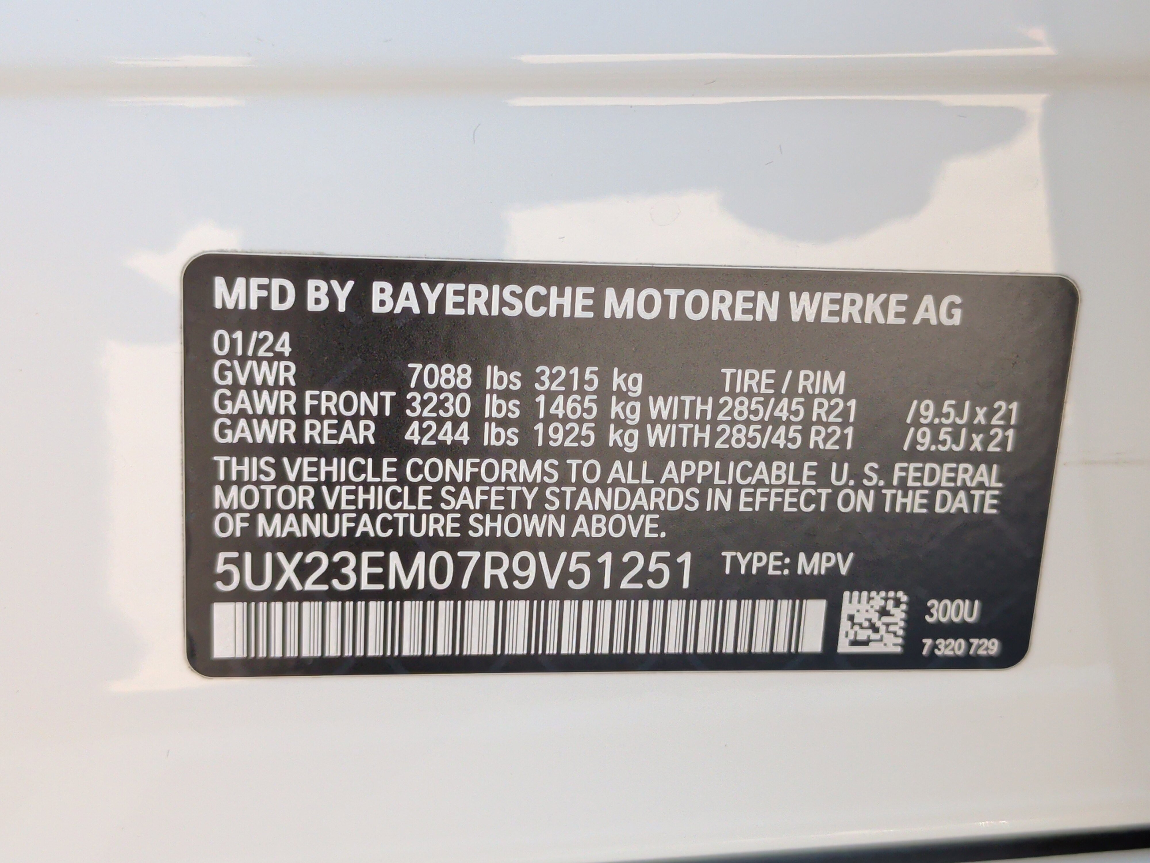 Certified 2024 BMW X7 xDrive40i w/ Premium Package image 51