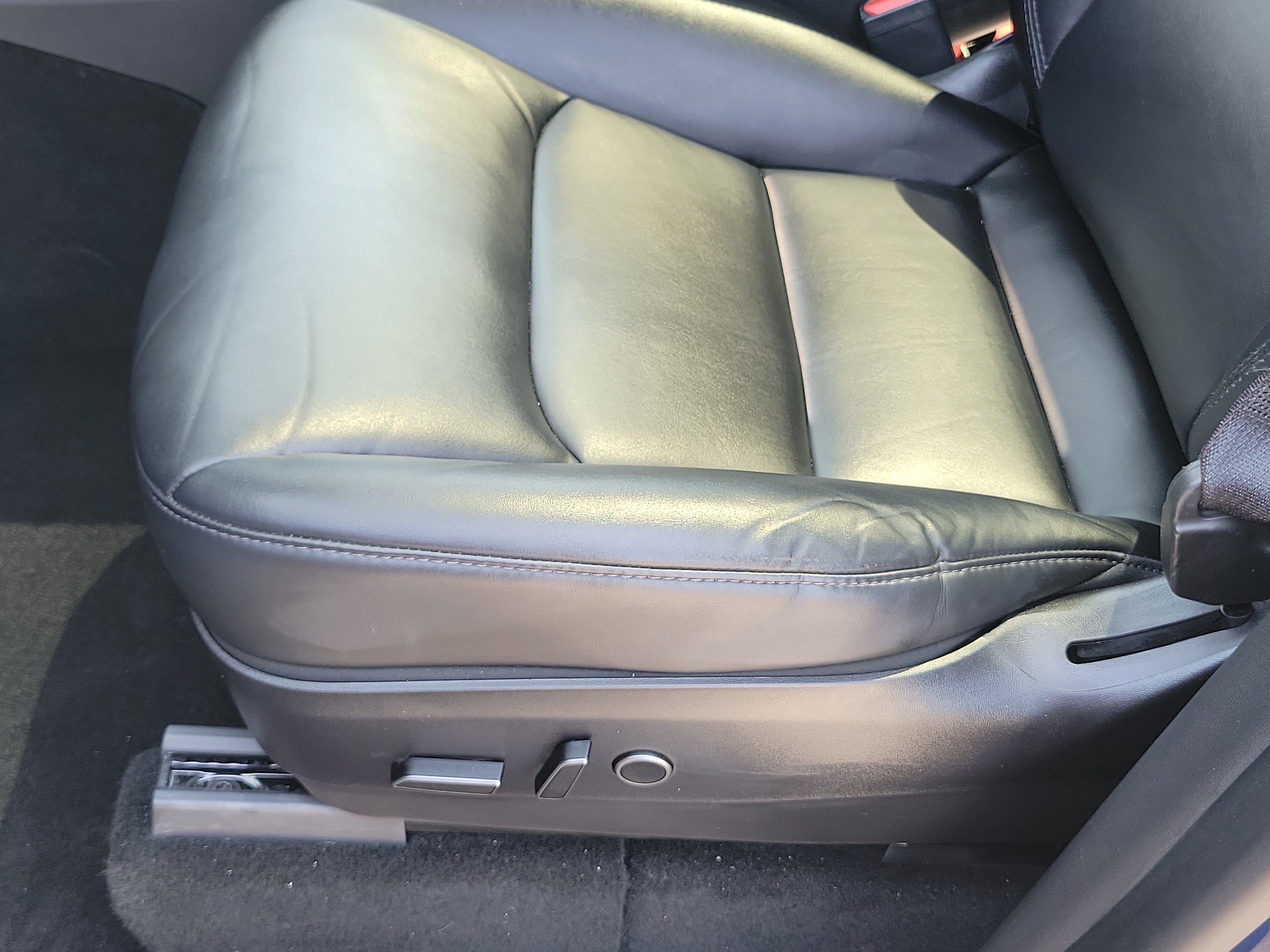 Used 2021 Tesla Model Y Long Range image 19