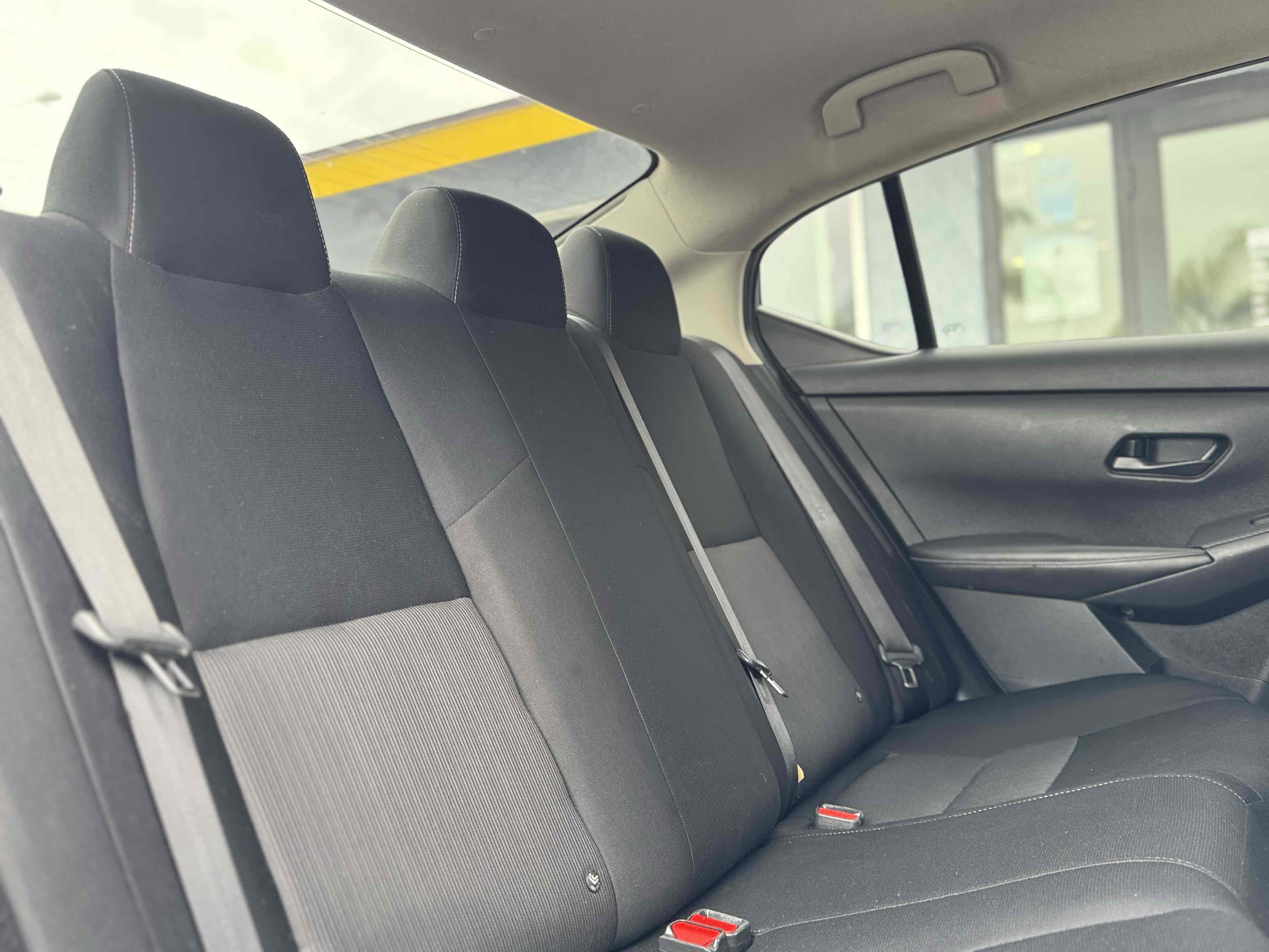 Used 2024 Nissan Sentra SV FWD image 15