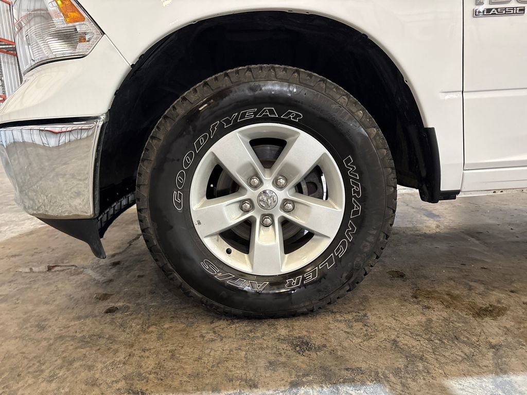 Used 2024 RAM 1500 Classic SLT image 22