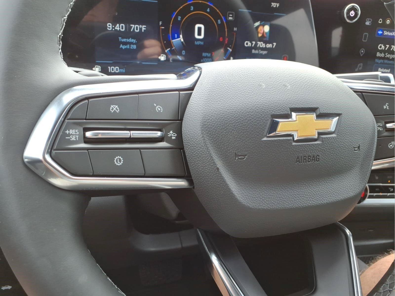 New 2026 Chevrolet Equinox LT w/ Convenience Package II FWD image 18