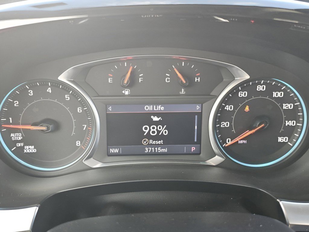 Used 2020 Chevrolet Traverse RS image 30