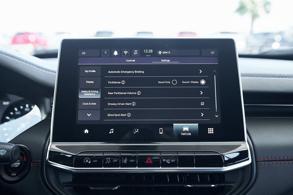 Used 2024 Jeep Compass Trailhawk image 50