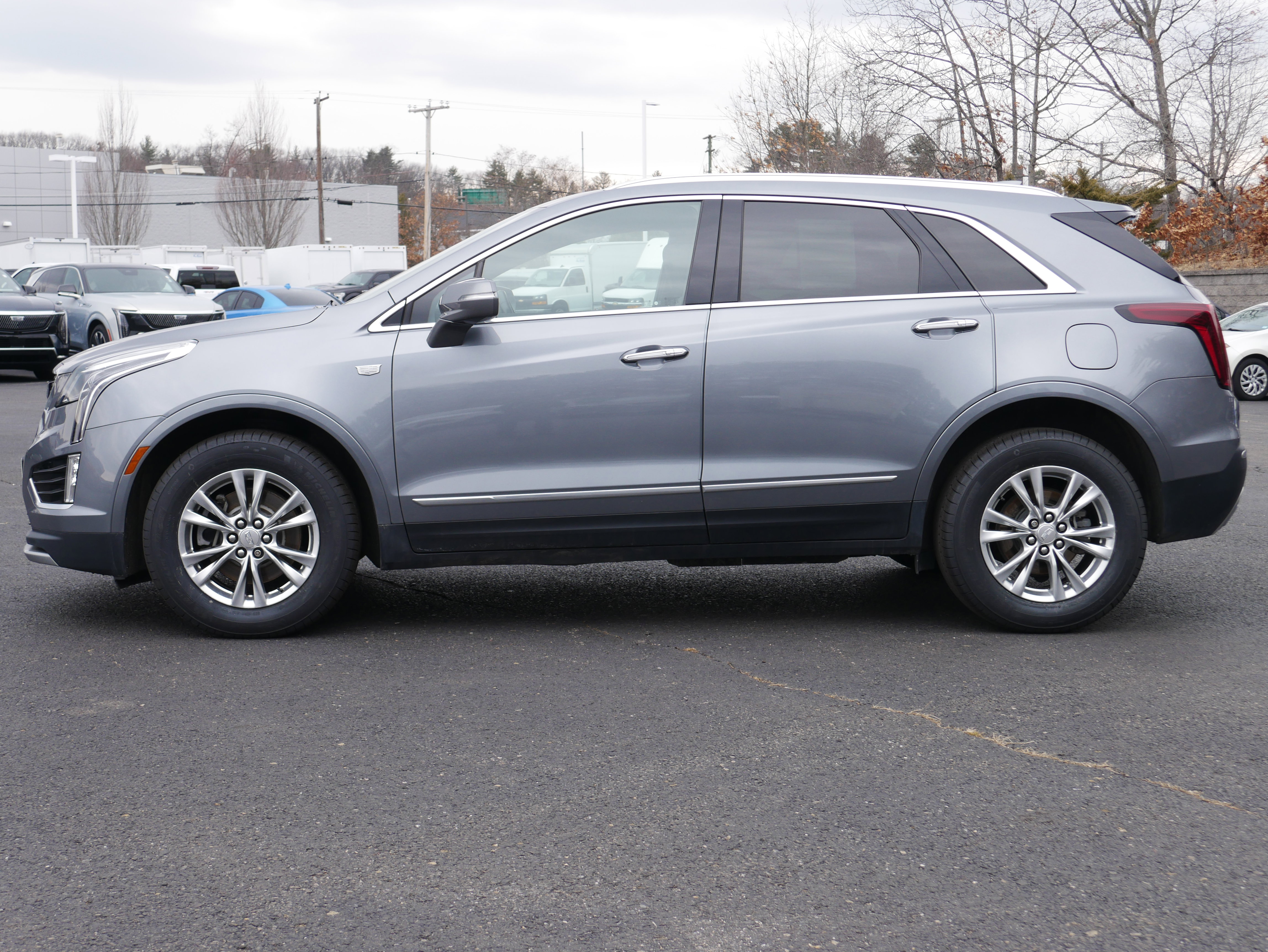 Certified 2020 Cadillac XT5 Premium Luxury w/ LPO, Floor Liner Package image 3