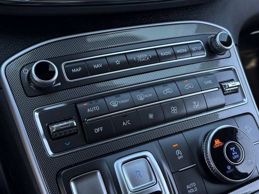 Used 2023 Hyundai Santa Fe SEL image 24