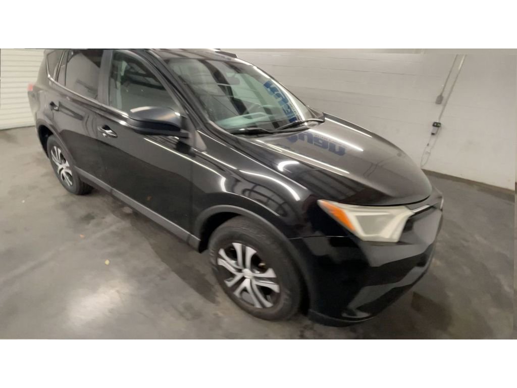 Used 2016 Toyota RAV4 LE image 2