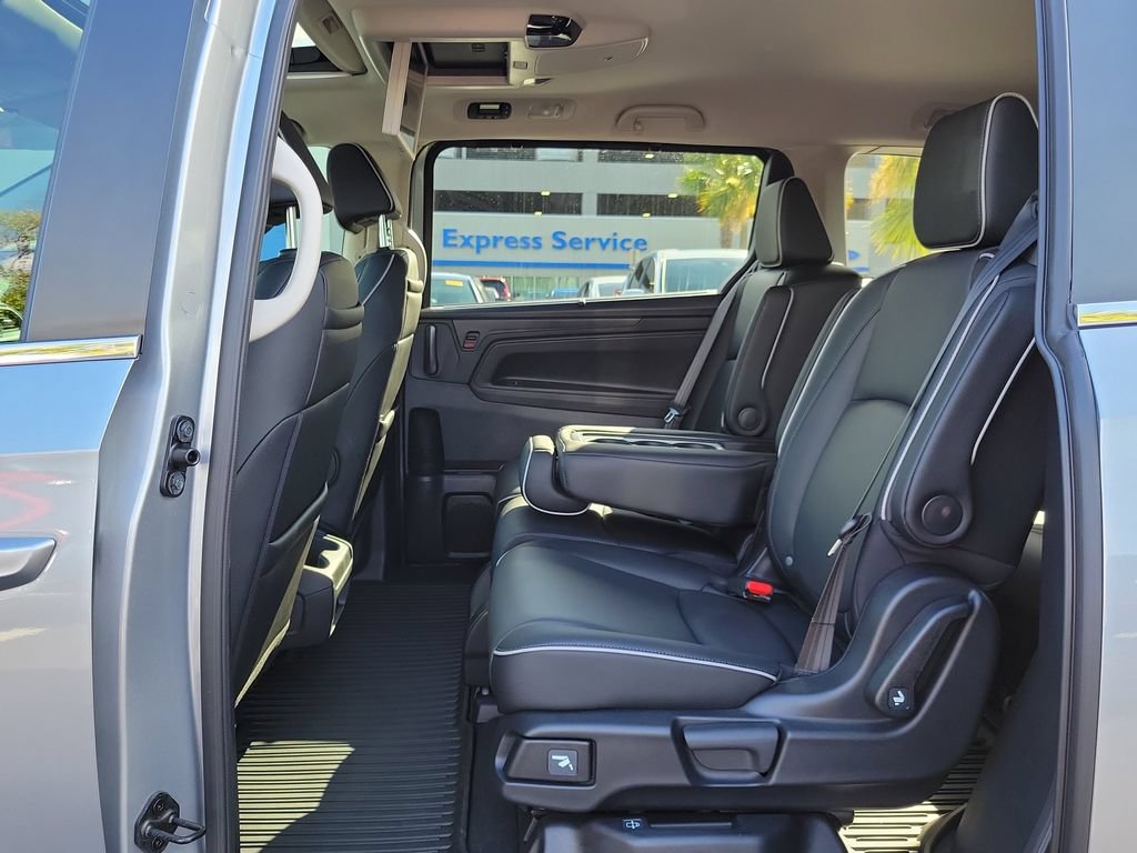 Certified 2026 Honda Odyssey Touring image 16