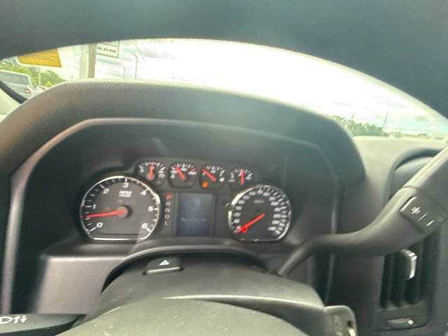 Used 2018 Chevrolet Silverado 1500 Custom w/ Custom Value Package AWD/4WD image 18