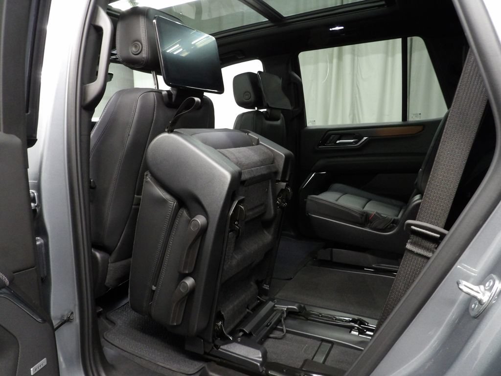 Used 2026 GMC Yukon Denali w/ Denali Reserve Package AWD/4WD image 62