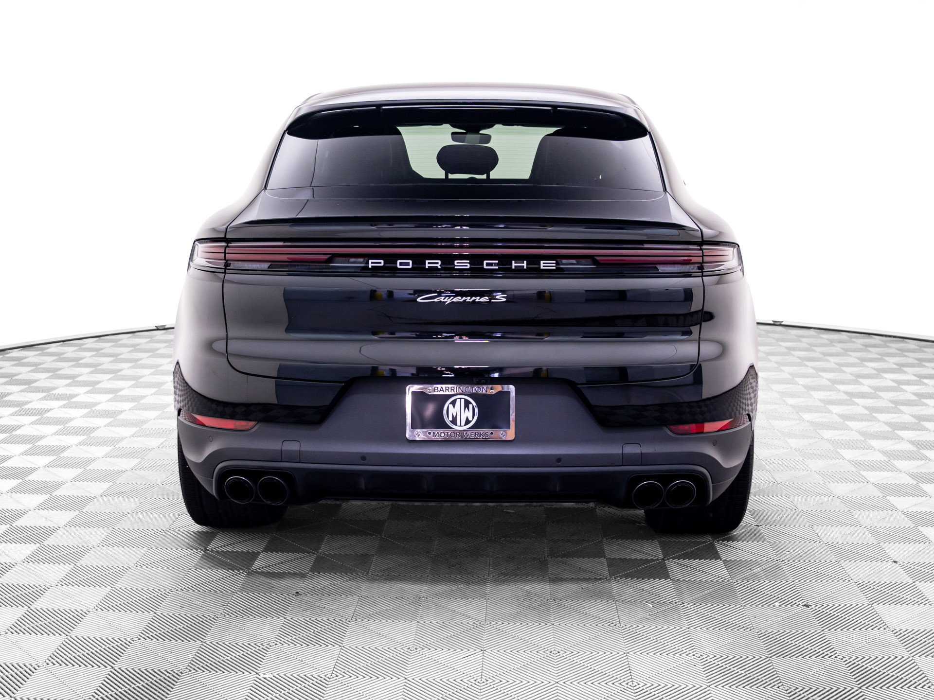 Used 2024 Porsche Cayenne S AWD/4WD image 4