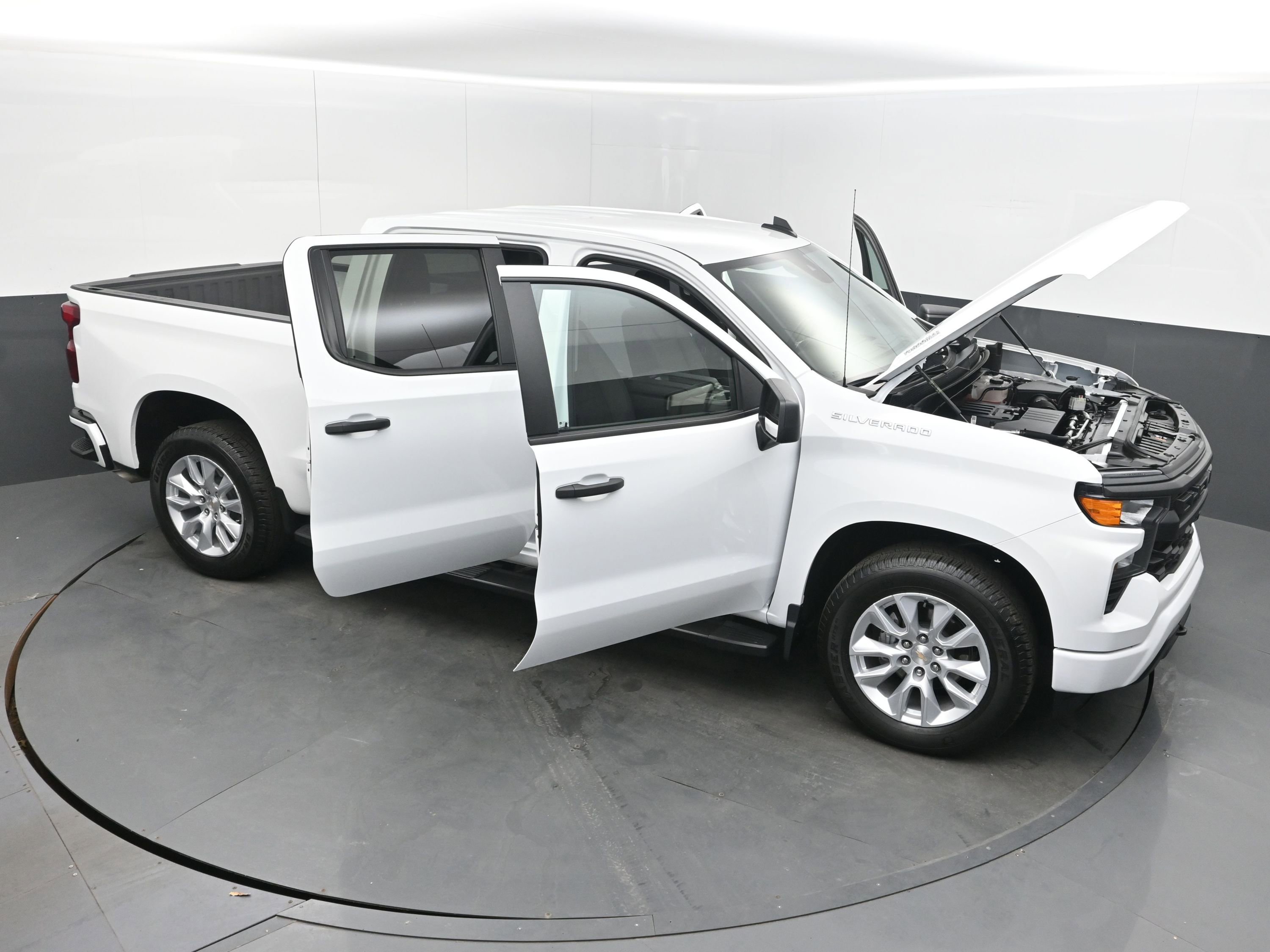 Certified 2026 Chevrolet Silverado 1500 Custom RWD image 40