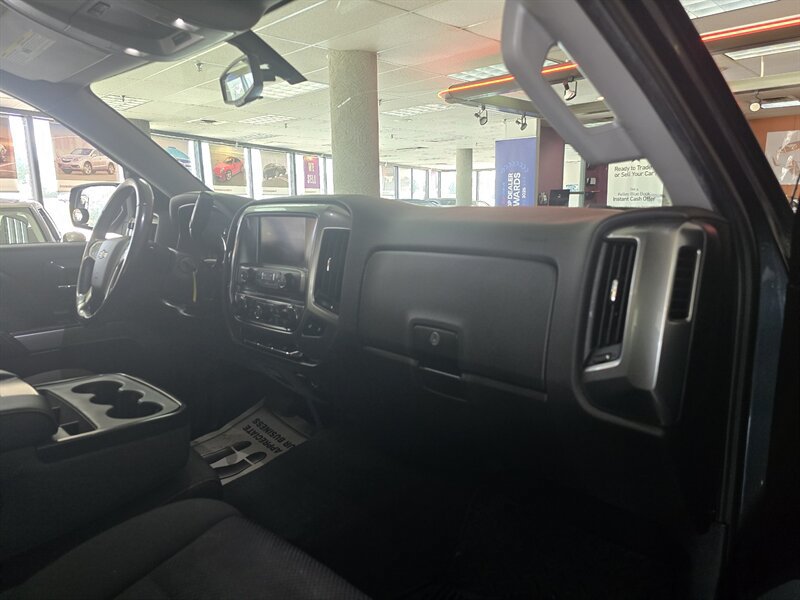 Used 2019 Chevrolet Silverado 1500 LT w/ All Star Edition AWD/4WD image 19