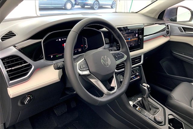 New 2026 Volkswagen Taos SEL image 7