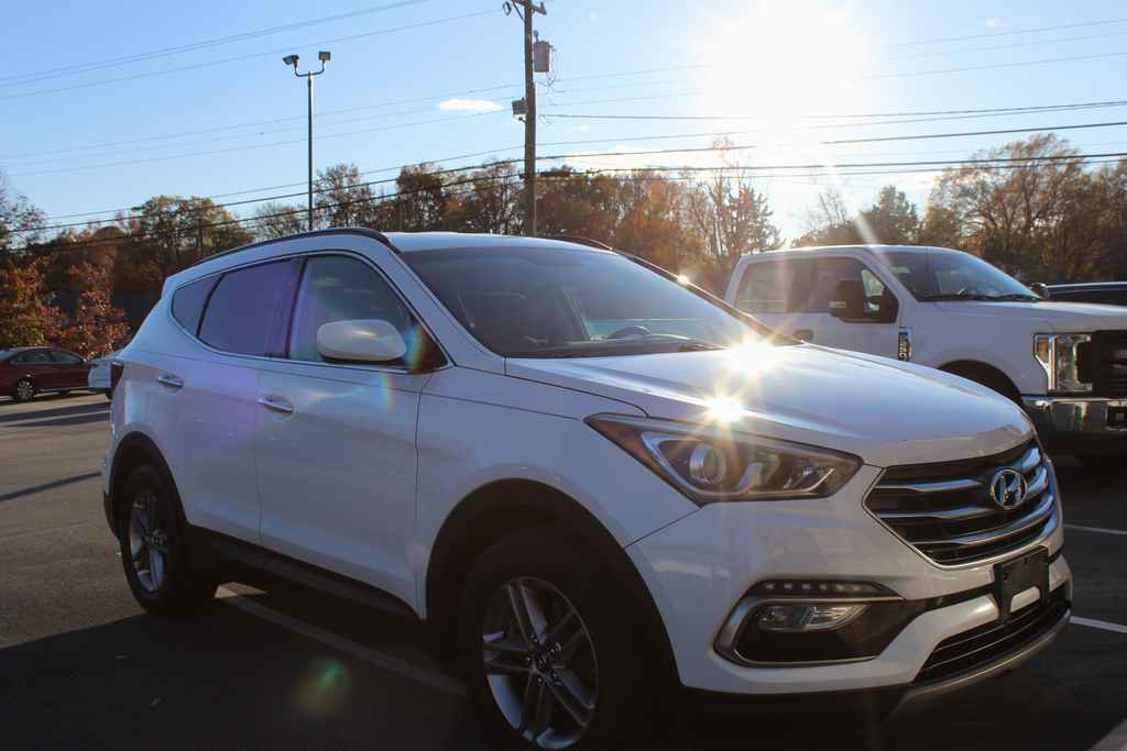Used 2017 Hyundai Santa Fe Sport FWD image 3