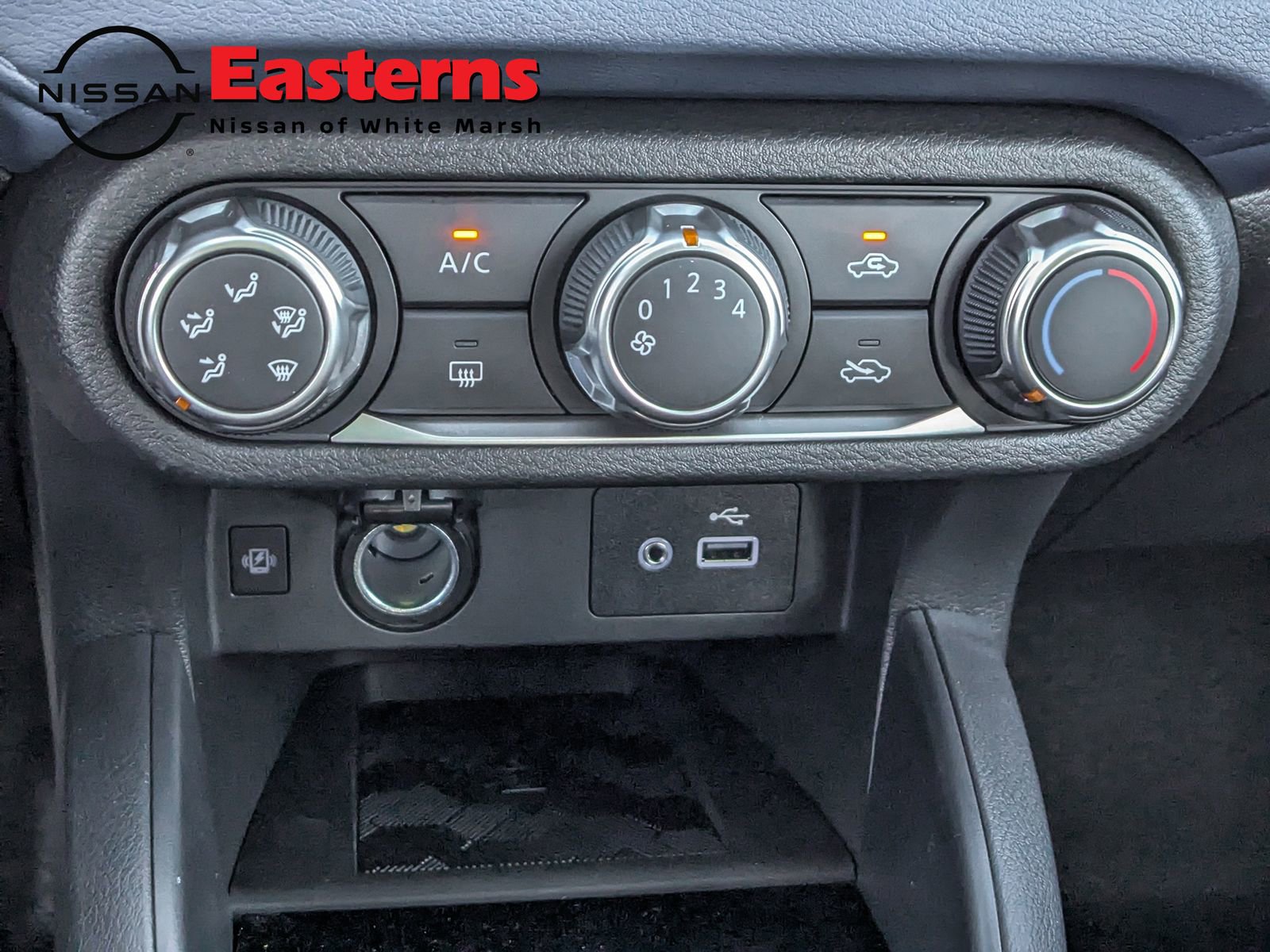 New 2025 Nissan Versa SV w/ Trunk Package image 20