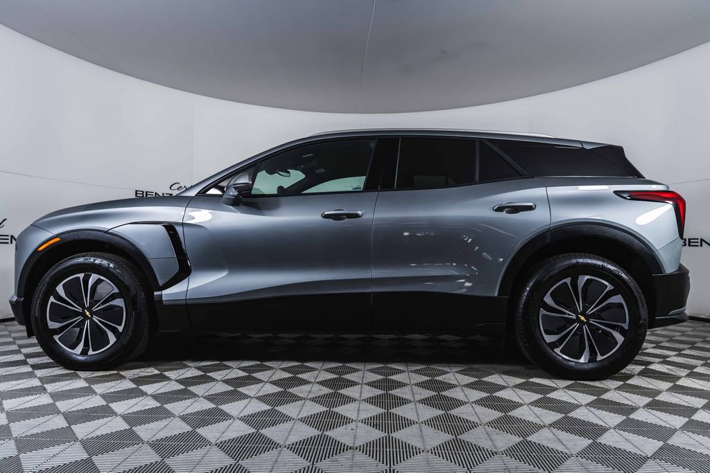 Used 2025 Chevrolet Blazer EV LT image 5