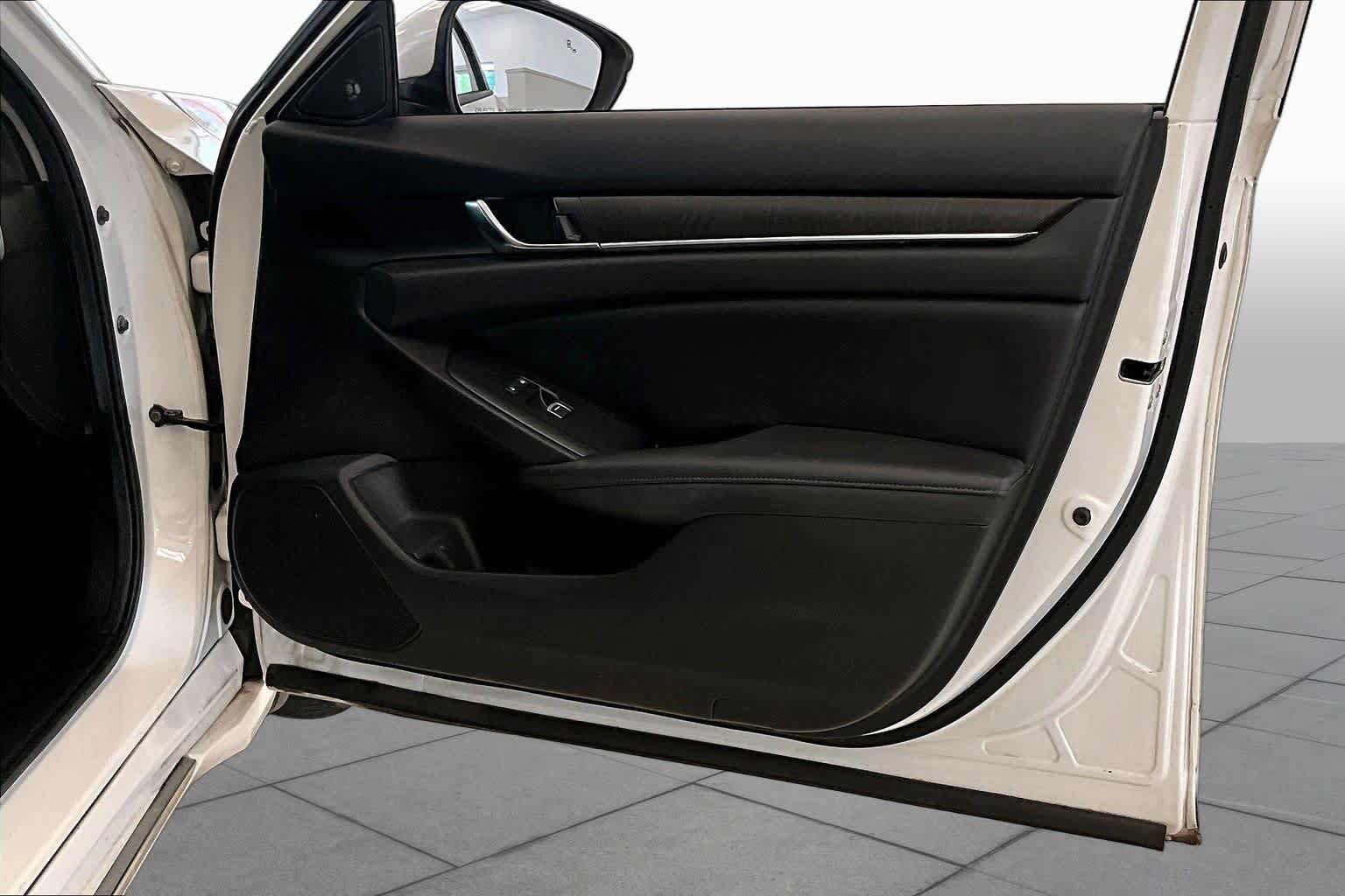 Used 2019 Honda Accord EX-L image 20