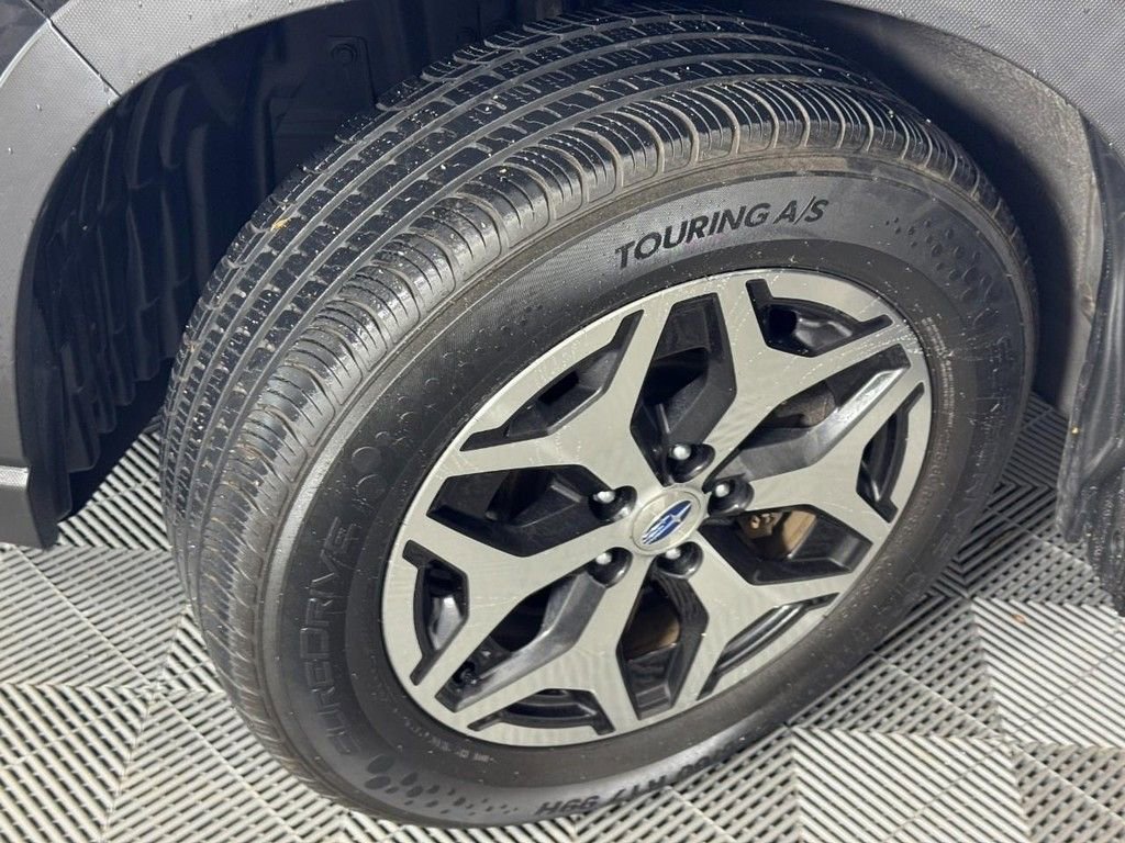 Used 2022 Subaru Forester Premium image 11