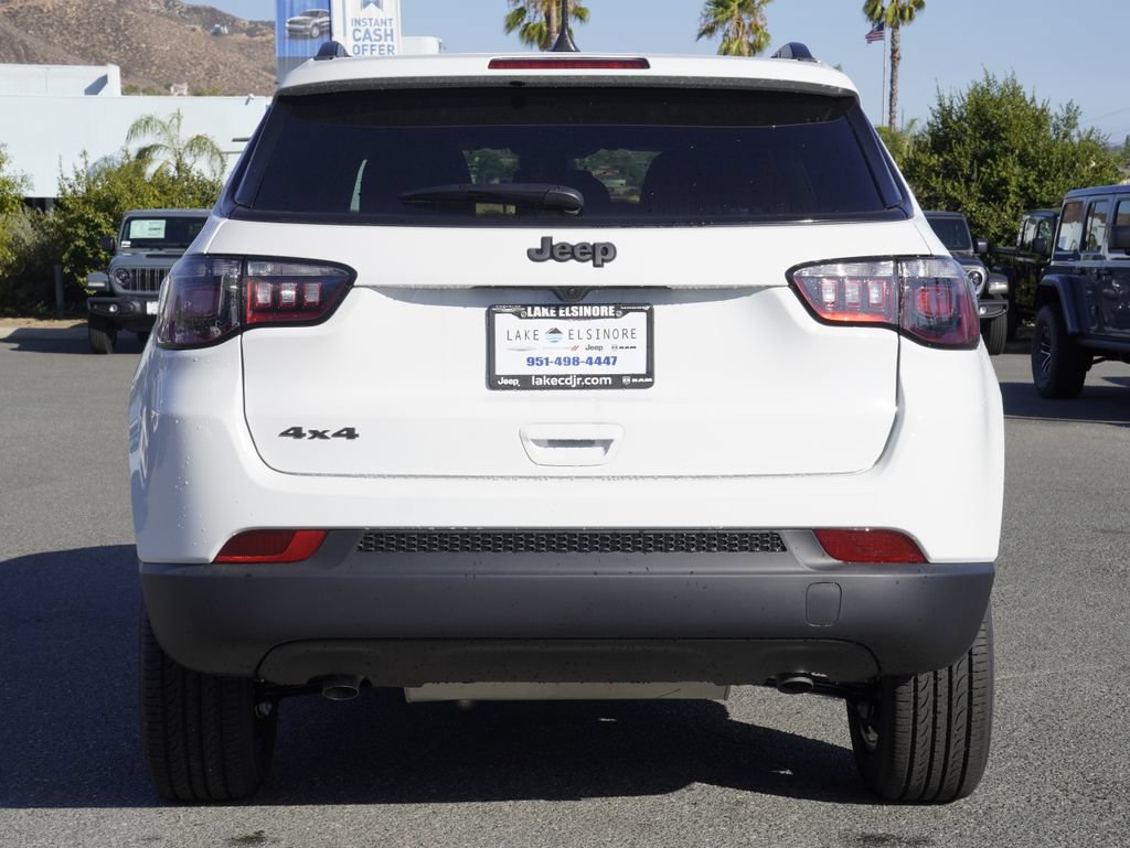 New 2026 Jeep Compass Latitude AWD/4WD image 5