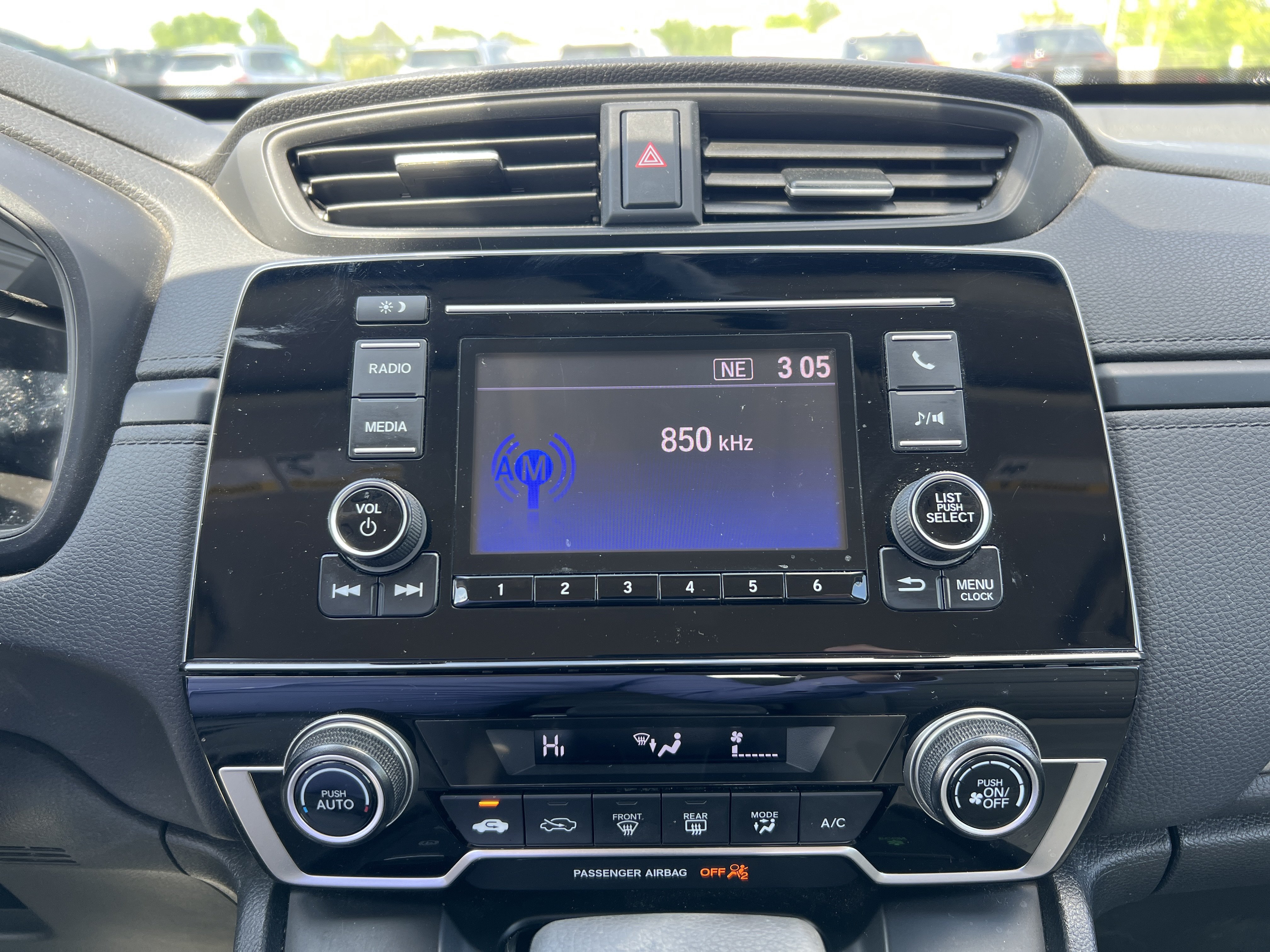 Used 2018 Honda CR-V LX image 7