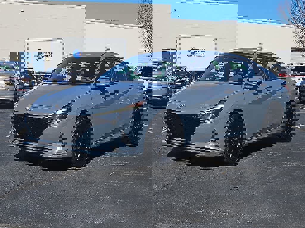 Used 2021 Hyundai Elantra SEL image 1