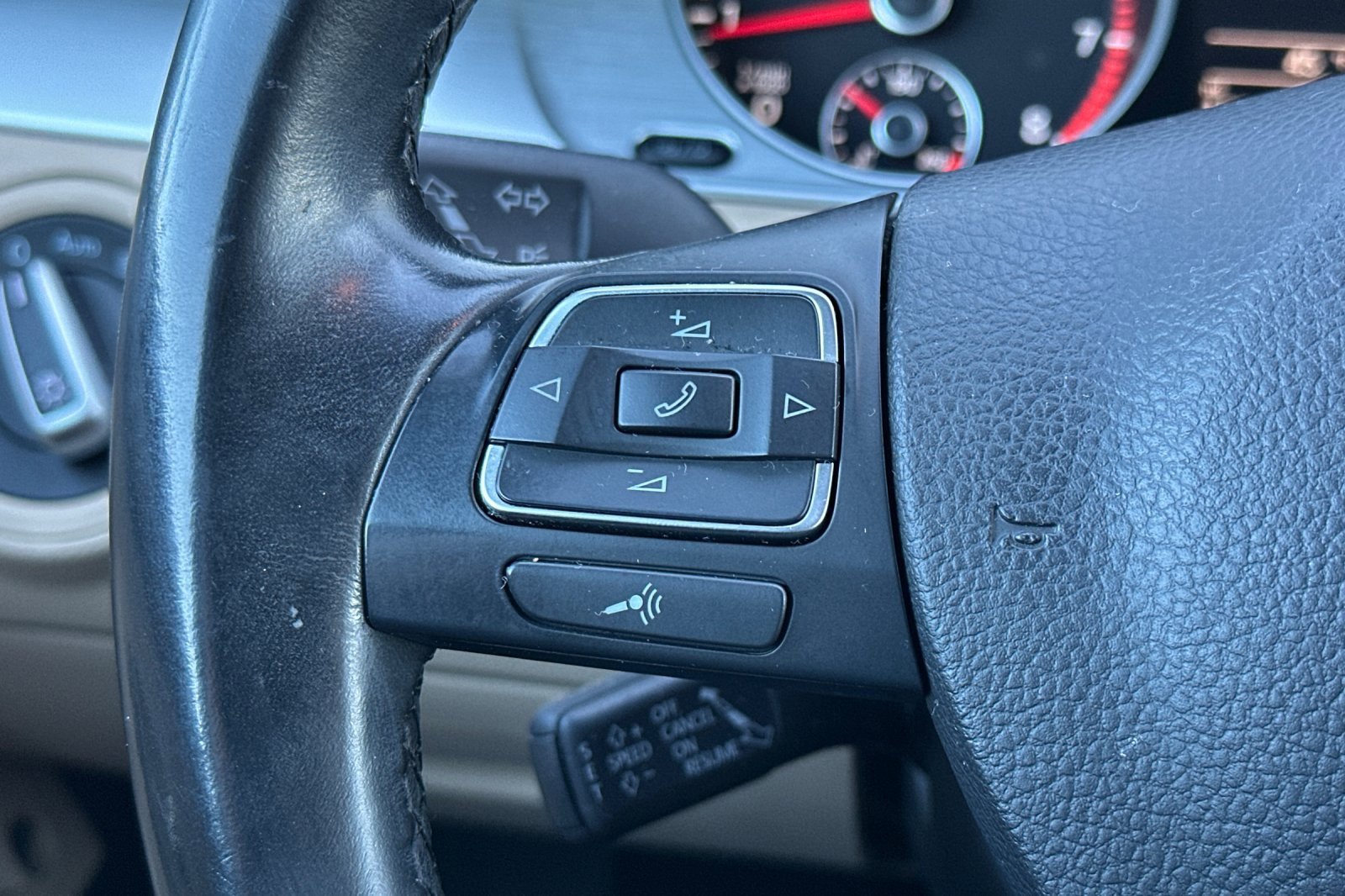 Used 2015 Volkswagen CC Sport image 25