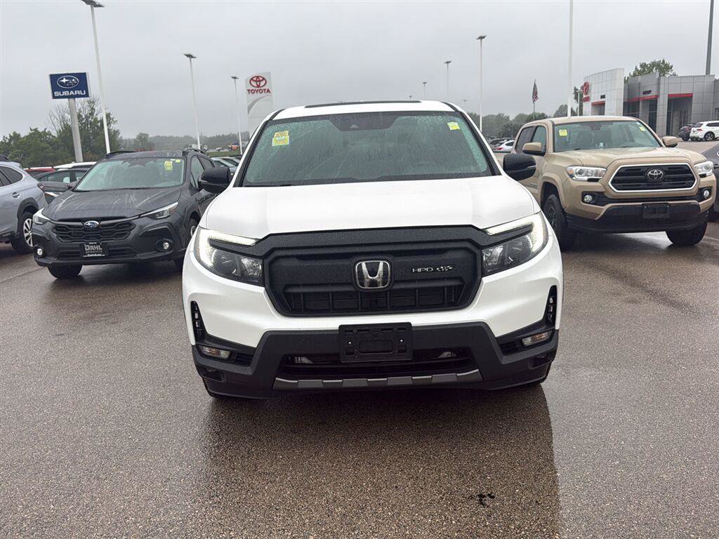 Used 2025 Honda Ridgeline TrailSport+ image 3