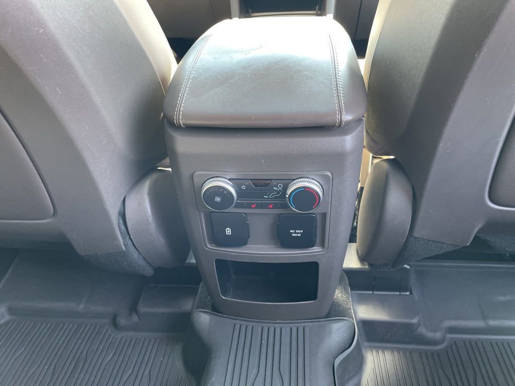Used 2020 Ford Explorer Platinum w/ Premium Technology Package image 36