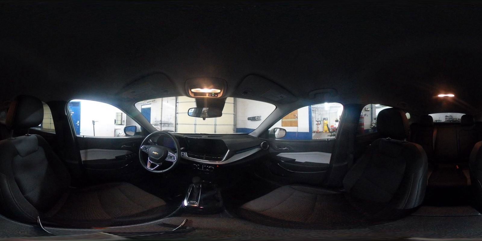 Used 2025 Chevrolet Trax LT w/ LT Convenience Package FWD image 37