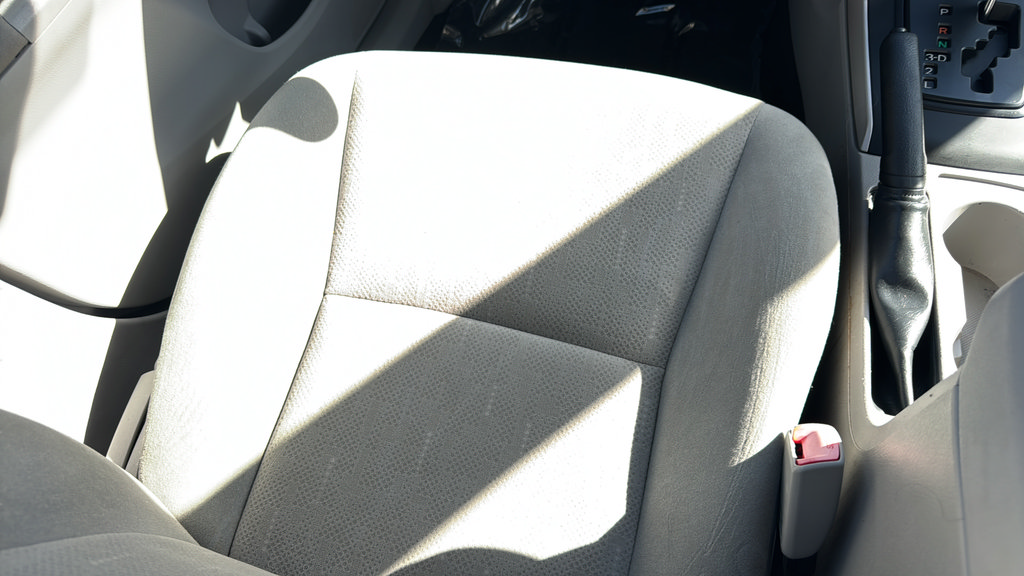 Used 2013 Toyota Corolla L FWD image 20
