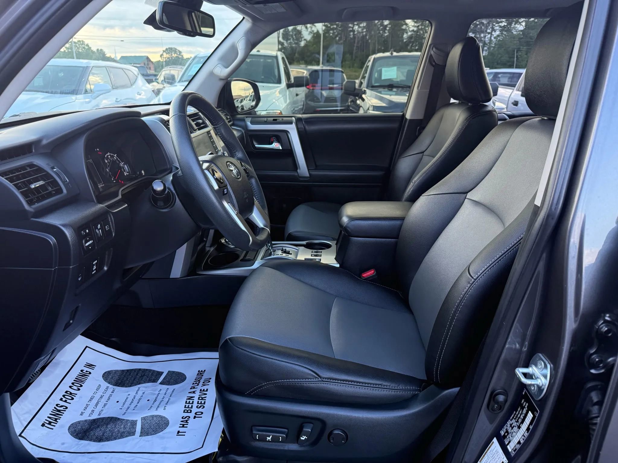 Used 2021 Toyota 4Runner SR5 Premium image 7