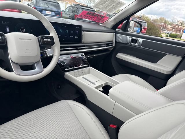 Used 2025 Hyundai Santa Fe SEL AWD/4WD image 27