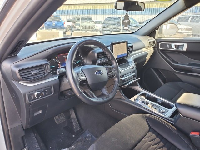 Used 2020 Ford Explorer XLT image 10