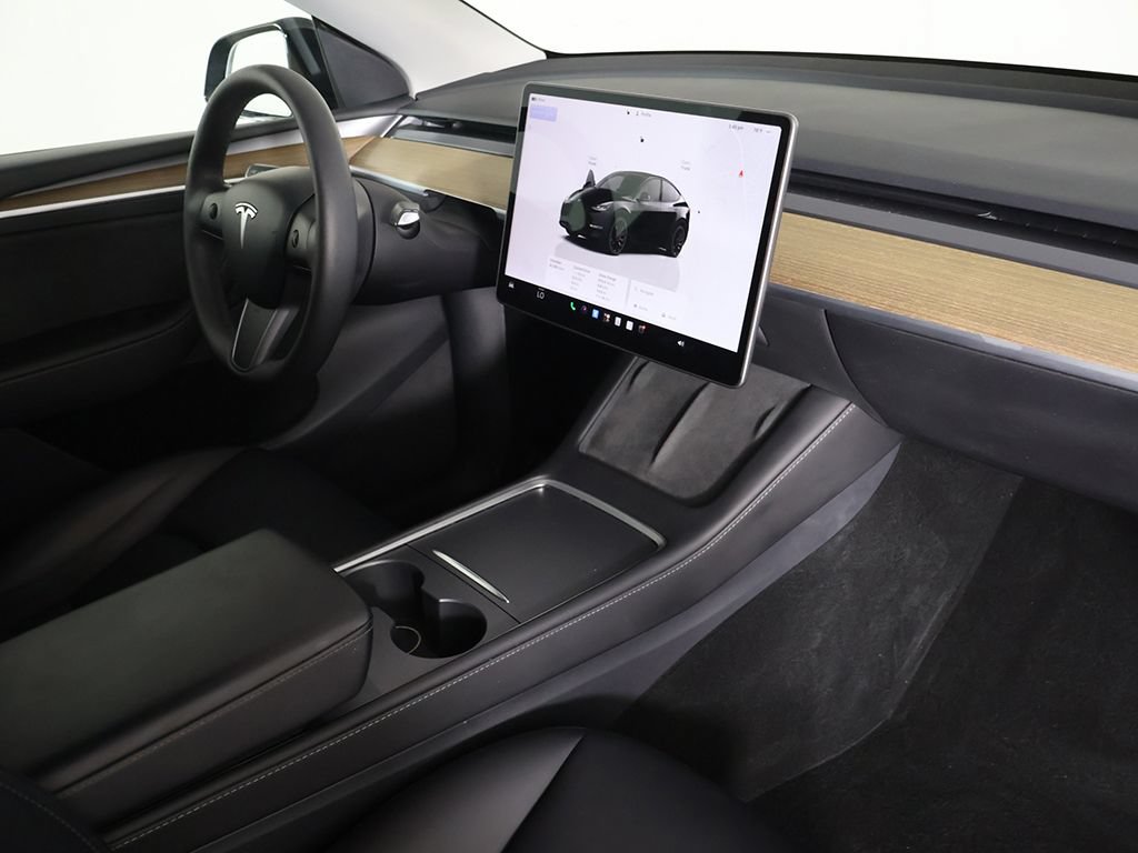 Used 2023 Tesla Model Y Performance AWD/4WD image 29